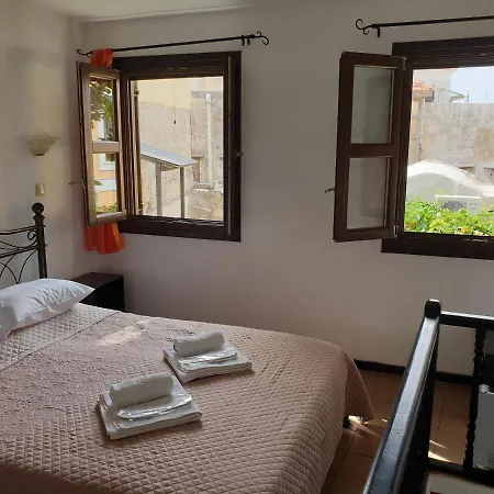 Chris αpartments Old Town *